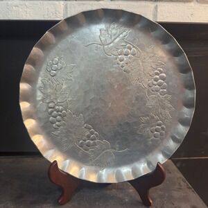 Vintage Everlast Hammered Aluminum Grape Vine Tray Decorative Serving Platter 12